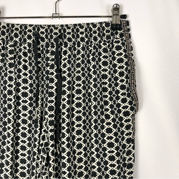 Anthropologie Hei Hei Black & White Tulip Hem Printed Soft Pants XS - Picture 3 of 4